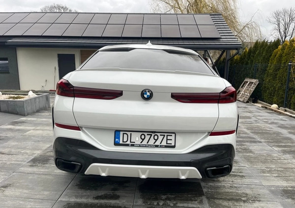 BMW X6 cena 270000 przebieg: 118000, rok produkcji 2019 z Praszka małe 121